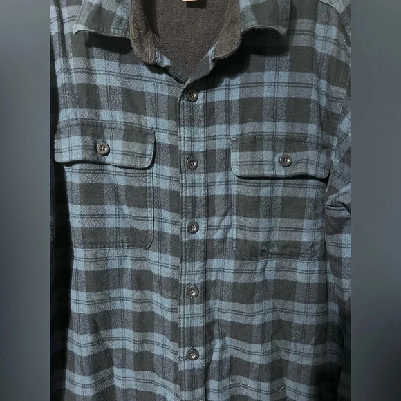 LL Bean Shirt Men's Medium TALL Fleece Lined Shacket Flannel Plaid 252749 Blue. - Picture 4 of 4